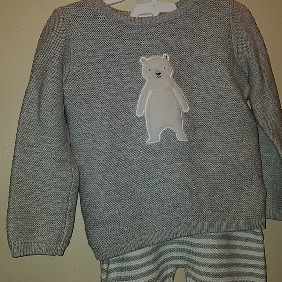 Carter's infant boy's 2 piece outfit - Picture 3 of 7